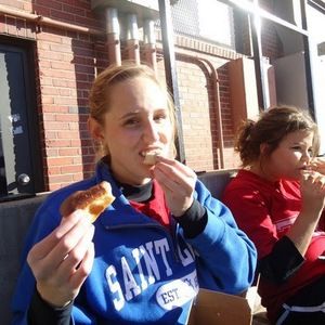 Meet your Posher, Elizabeth